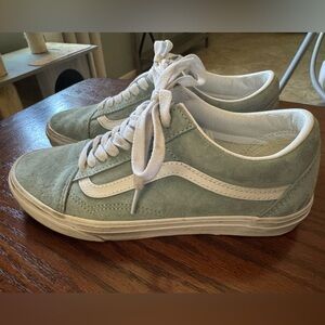 Vans Women's Old Skool Sneakers